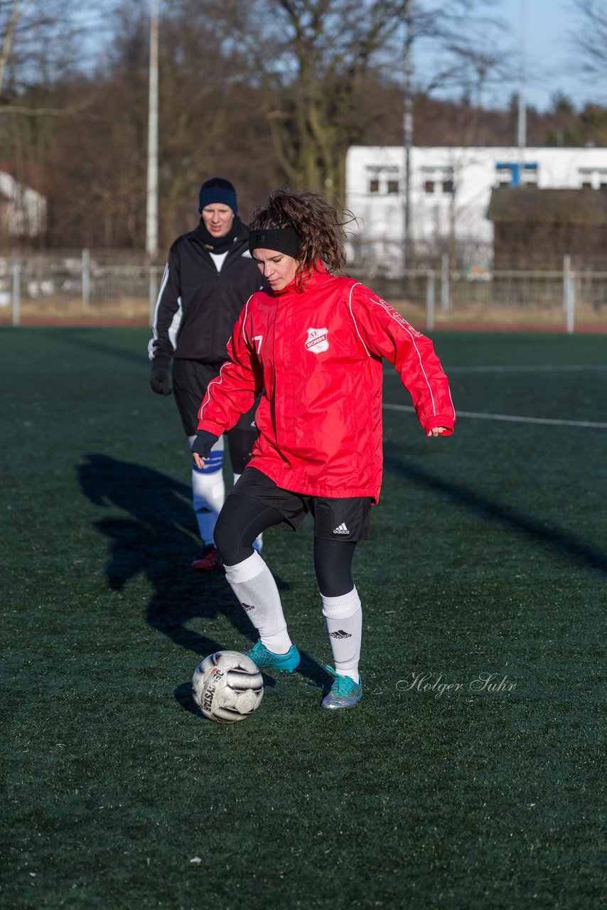 Bild 69 - Frauen SG Holstein Sued - SV Gruenweiss-Siebenbaeumen : Ergebnis: 0:2